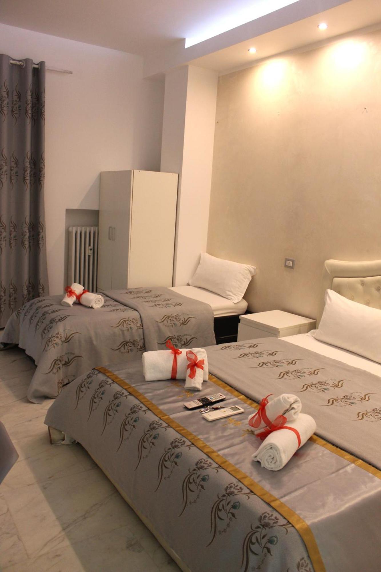 Santa Maria Accommodation Roma Ngoại thất bức ảnh